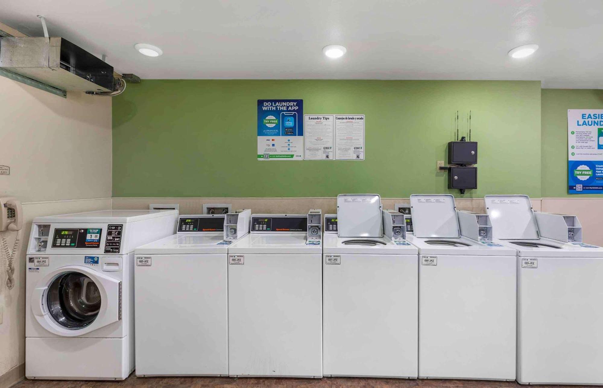 Extended Stay America Suites - Denver - Airport Aurora Esterno foto